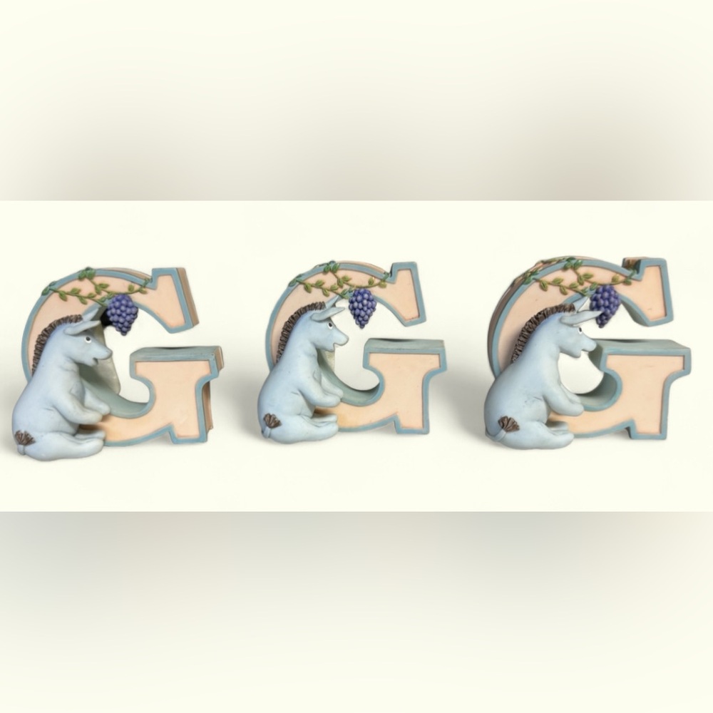 Vintage 🍯 Classic Winnie the Pooh Eeyore Letters Disney (letter G)